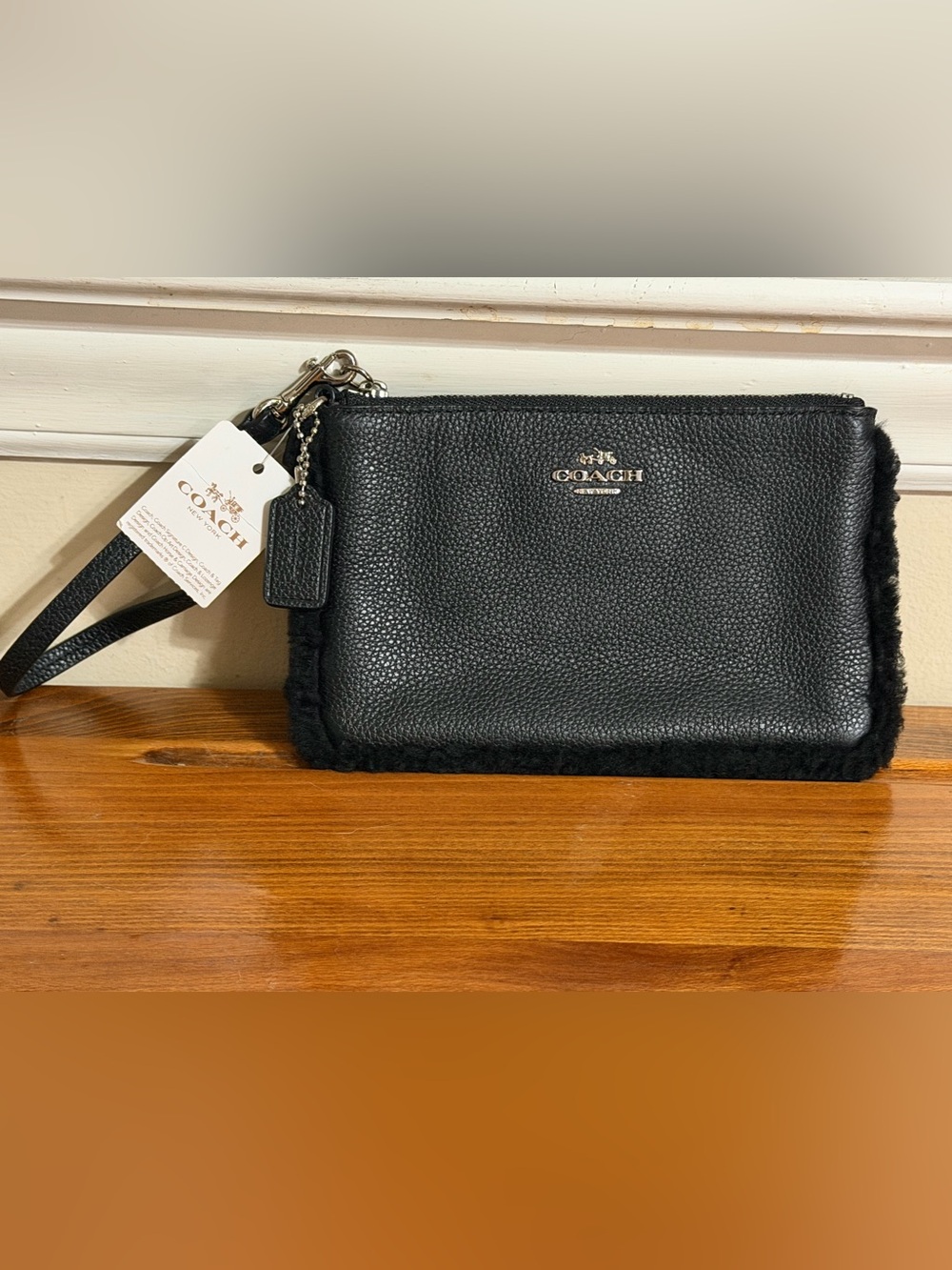 NWT COACH CORNER ZIP WRISTLET